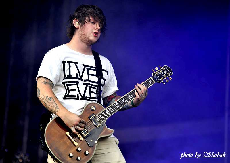 198_BRING_ME_THE_HORIZON
