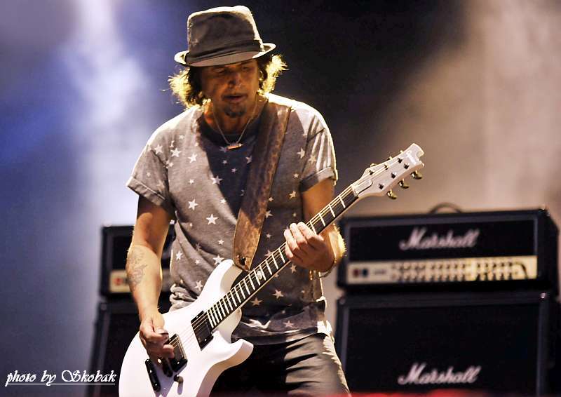 220_MOTORHEAD